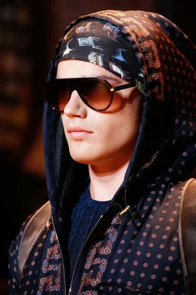 Look 56
